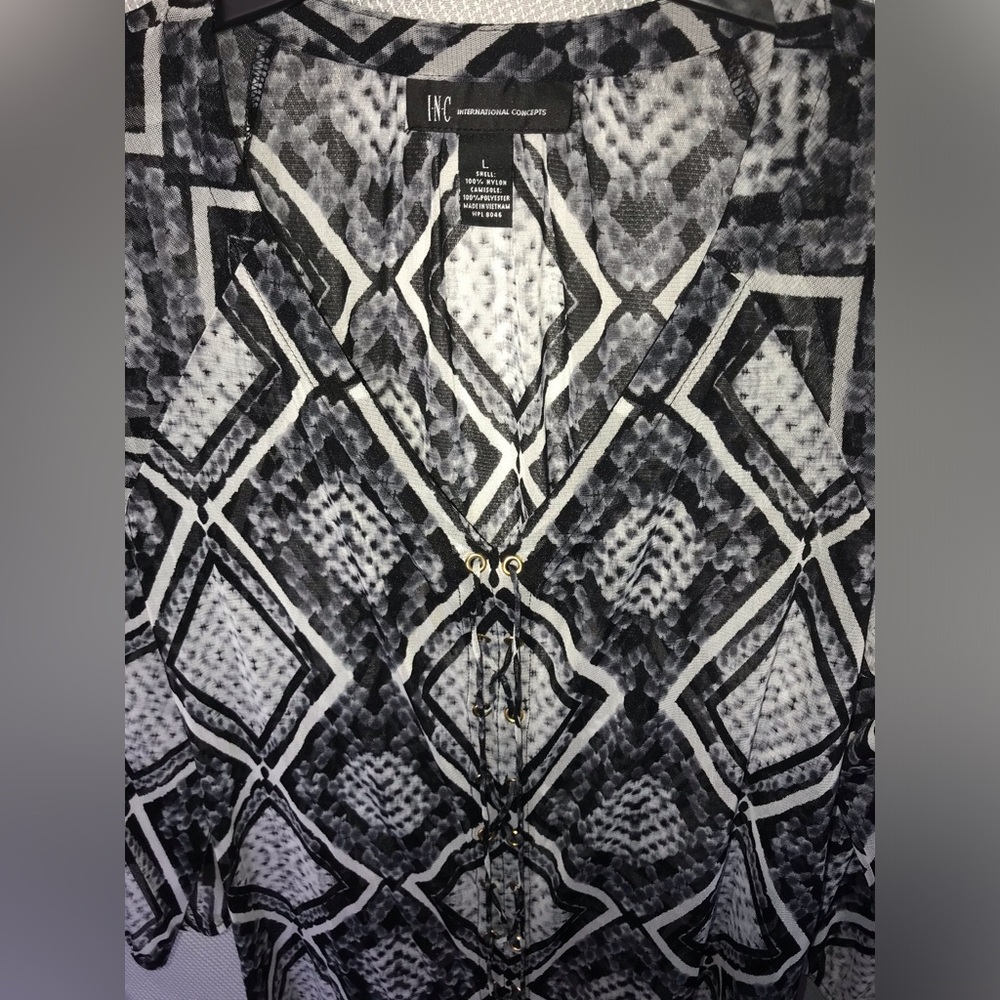 INC black & white women’s Tunic. - Picture 3 of 6